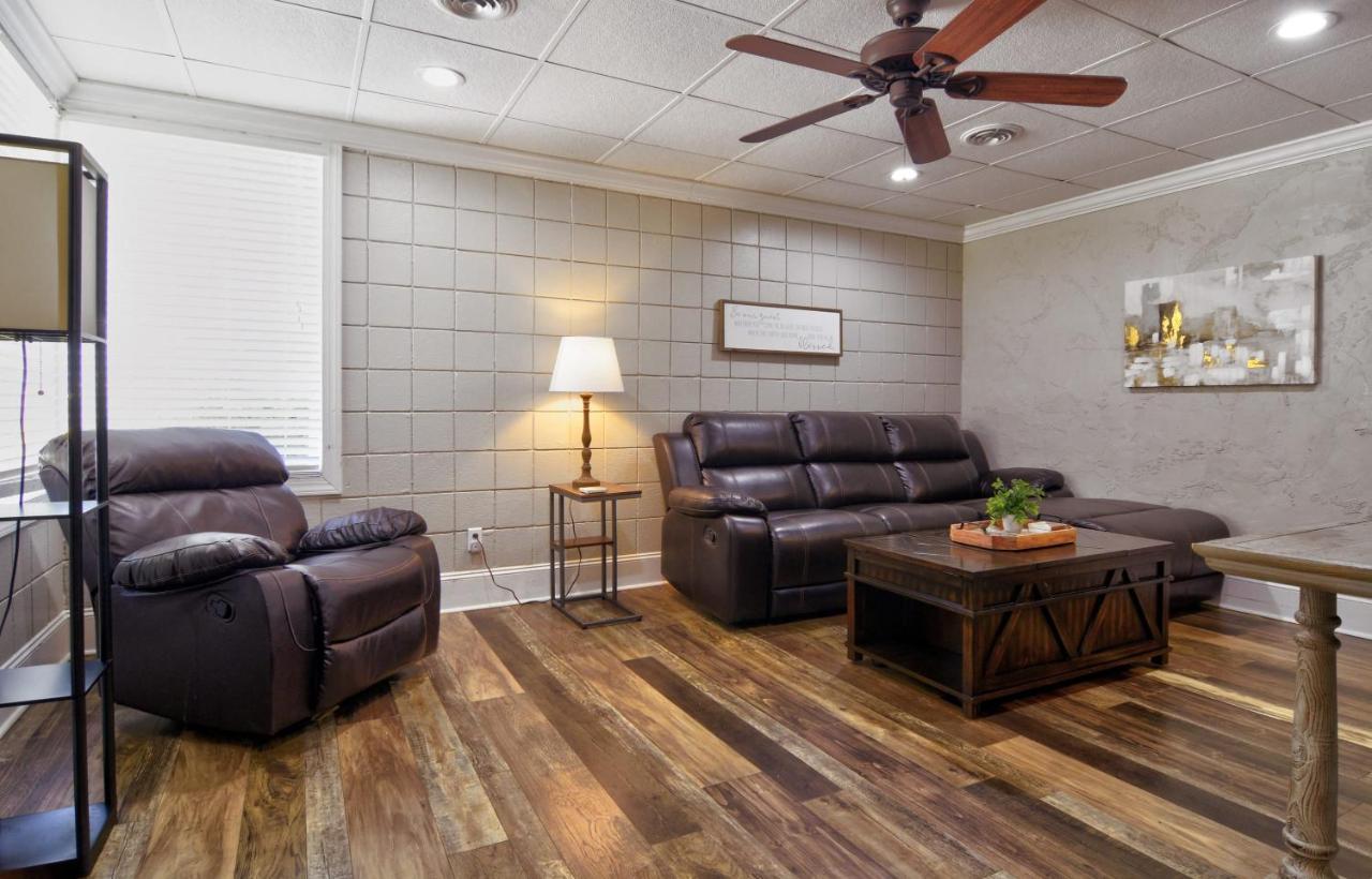 Comfortable Cottage On The Blue Mile - Close To Gsu! 스테이츠보로 외부 사진