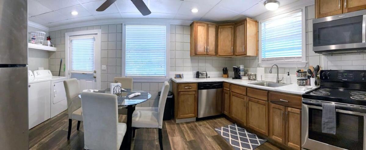 Comfortable Cottage On The Blue Mile - Close To Gsu! 스테이츠보로 외부 사진